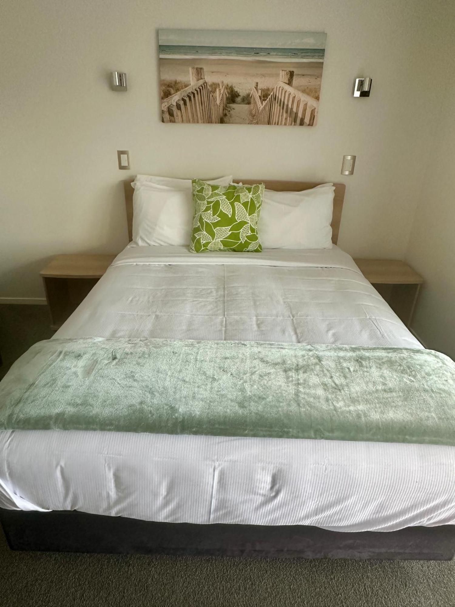 The Olive Motel Coromandel Extérieur photo