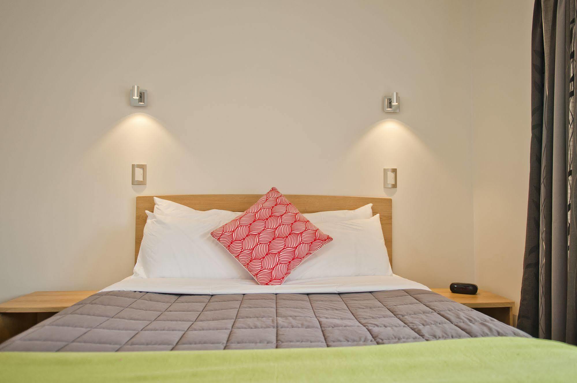 The Olive Motel Coromandel Extérieur photo